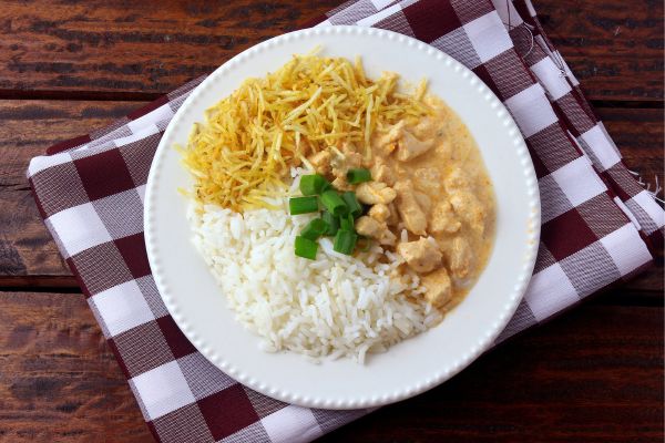 Strogonoff fitness cremoso: receita leve e prática para o dia a dia 2 Strogonoff fitness.