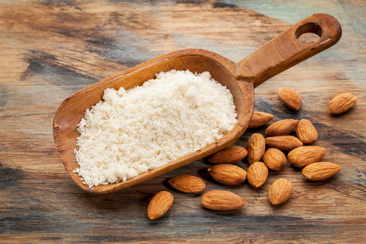 farinha de amêndoas.