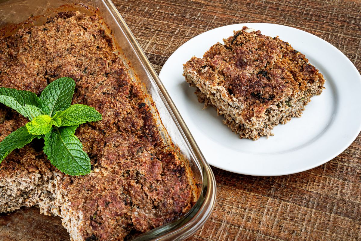 Quibe de forno recheado: receita saudável, prática e perfeita para o dia a dia 1 quibe de forno recheado.