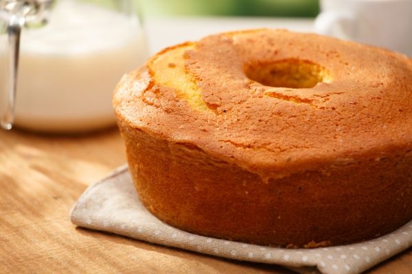 Bolo caseiro sem açúcar e sem glúten: fofinho e cheio de sabor 2 Bolo caseiro sem açúcar e sem glúten.