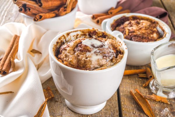 Bolo de iogurte na caneca: receita saudável, rápida e perfeita para um lanche equilibrado 2 bolo de iogurte de caneca.