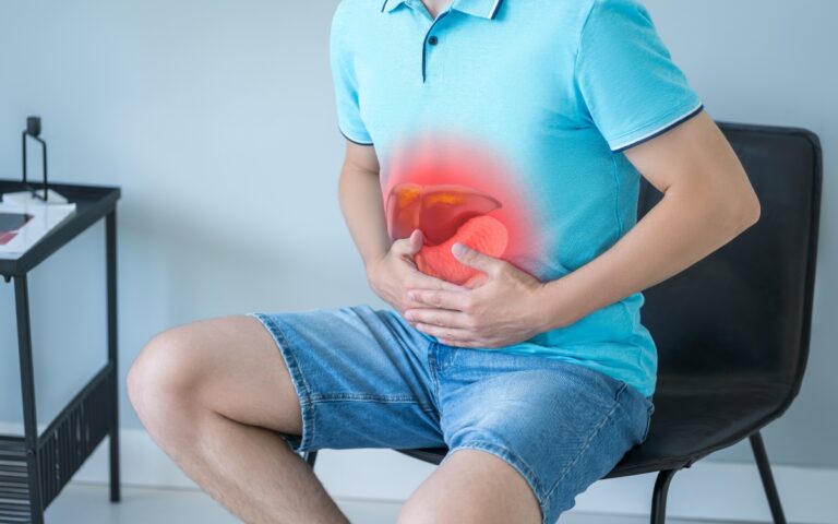 Gordura no fígado mesmo sendo magro: é mais perigoso? Veja o que aumenta o risco 3 É possível ter gordura no fígado mesmo sendo magro