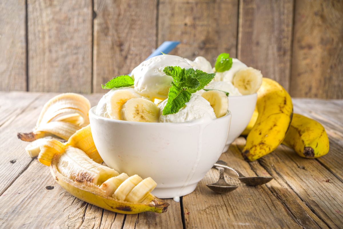 Sorvete fit de banana: sobremesa cremosa, saudável e fácil de preparar 1 Sorvete fit de banana.