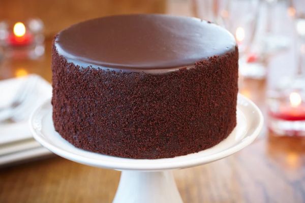 Bolo de chocolate com flocão de milho: fofinho, fácil e sem glúten 2 bolo de chocolate com flocão de milho.