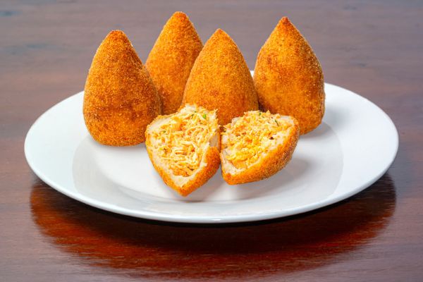 Coxinha de batata-doce.