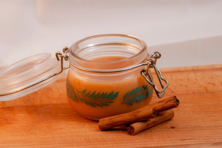 Doce de leite fit com canela: cremoso, fácil e com menos açúcar 2 Doce de leite fit com canela.