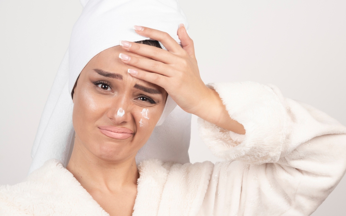 Tem pele oleosa e foge do hidratante? Veja o que os dermatologistas orientam 2 Hidratante para pele oleosa