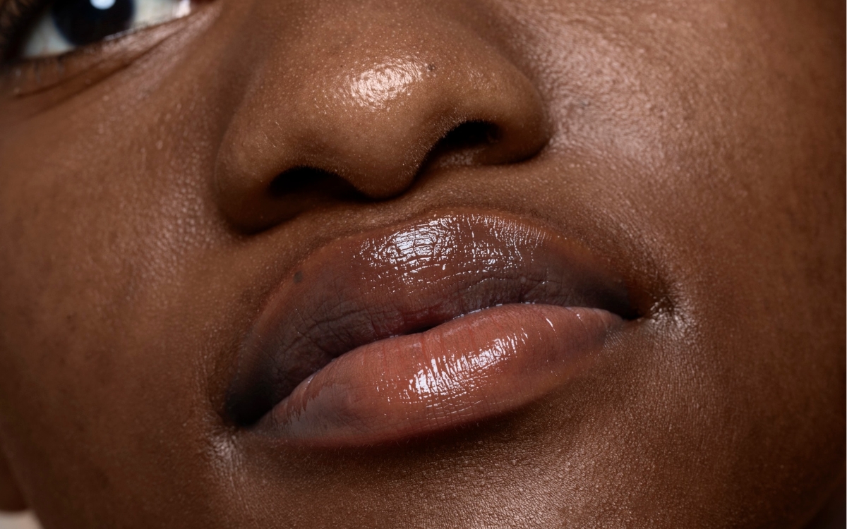 Tem pele oleosa e foge do hidratante? Veja o que os dermatologistas orientam 3 Hidratante para pele oleosa