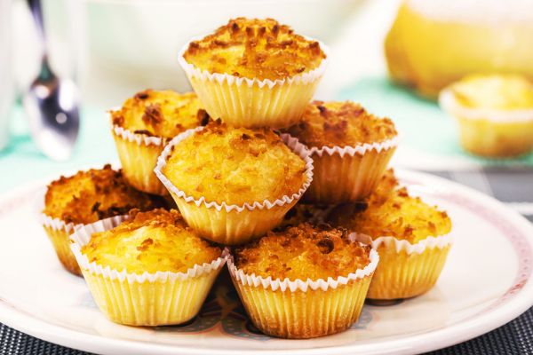 Queijadinha fit: douradinha e crocante por fora (derrete na boca) 2 Queijadinha fit.