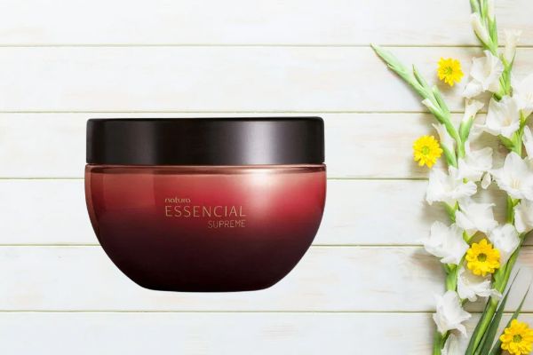 5 hidratantes da Natura que deixam a pele perfumada por horas 4 Desodorante Hidratante Corporal Perfumado Essencial Supreme.