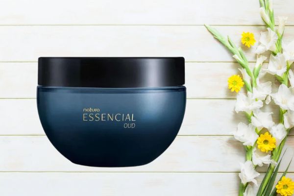 5 hidratantes da Natura que deixam a pele perfumada por horas 5 Desodorante Hidratante Corporal Perfumado Essencial Oud