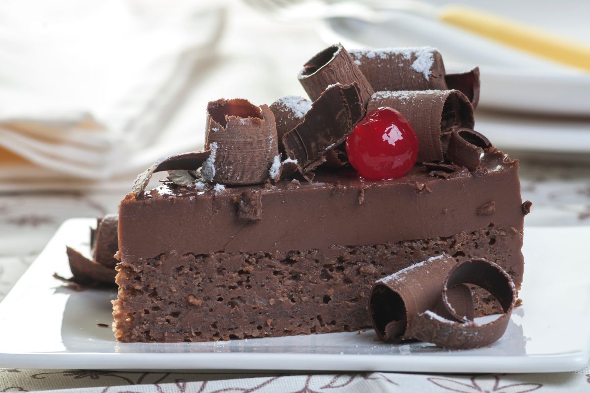 Torta gelada de chocolate: sobremesa cremosa com ingredientes simples 2 Torta gelada de chocolate.