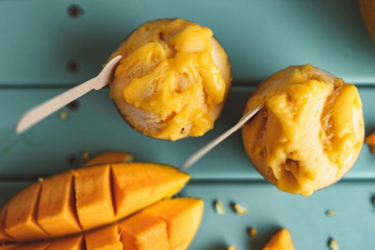 Creme de manga gelado: sobremesa simples e sem açúcar 3 creme de manga gelado.