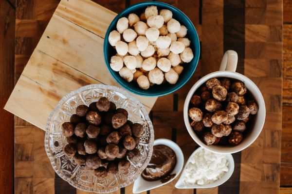 Pipoca doce de leite em pó e chocolate: faça as duas versões em casa 2 pipoca doce.