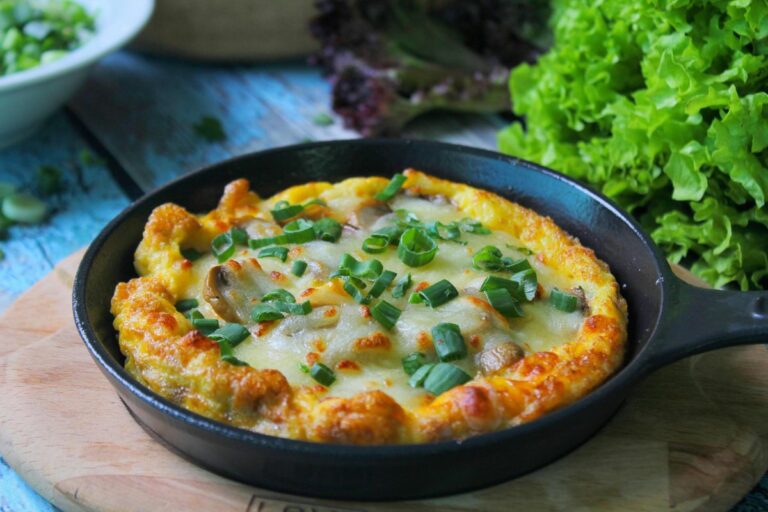 Omelete recheada com legumes e queijo: jantar fácil e saudável 2 omelete recheada com legumes e queijo.