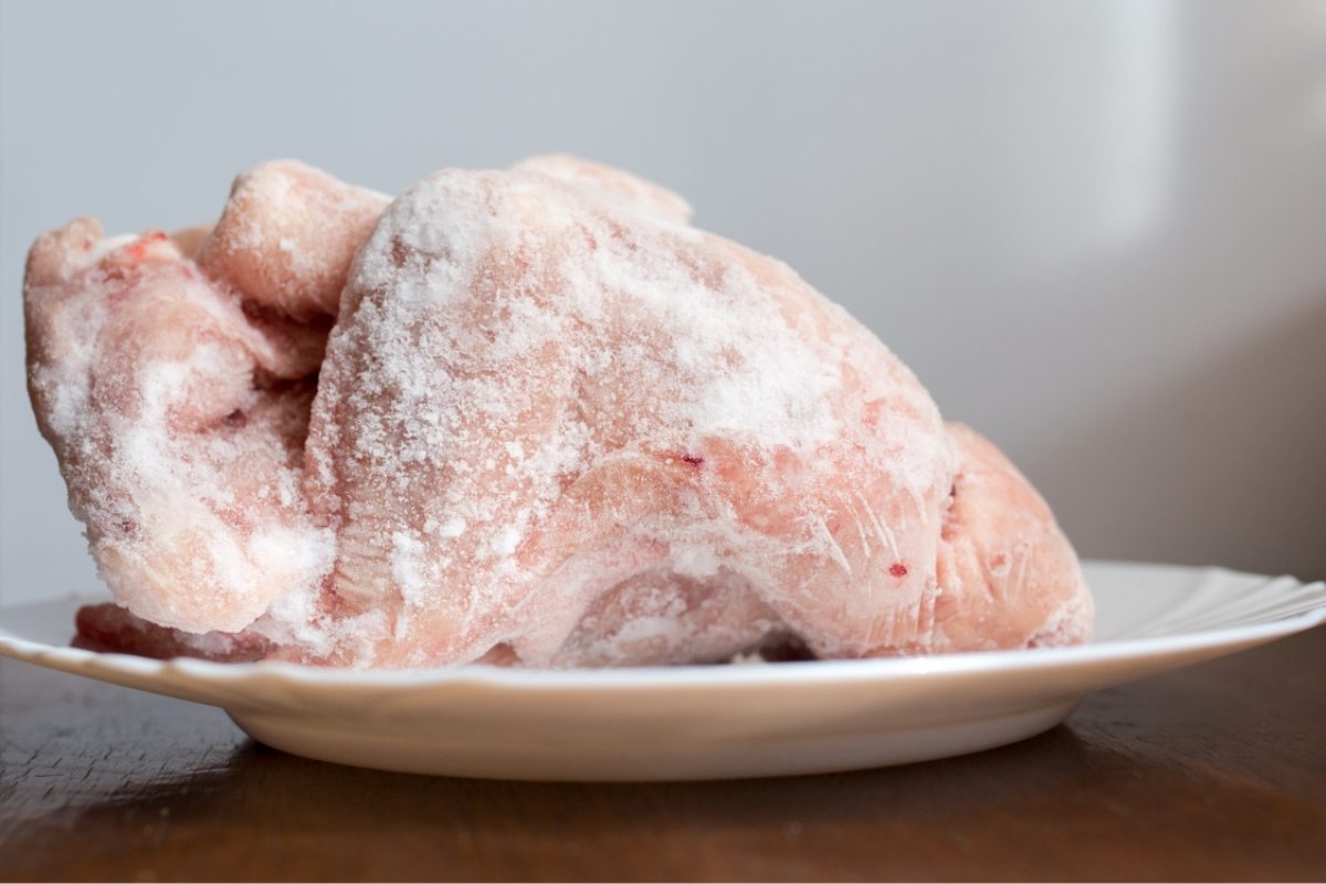 Quanto tempo dura o frango congelado no freezer