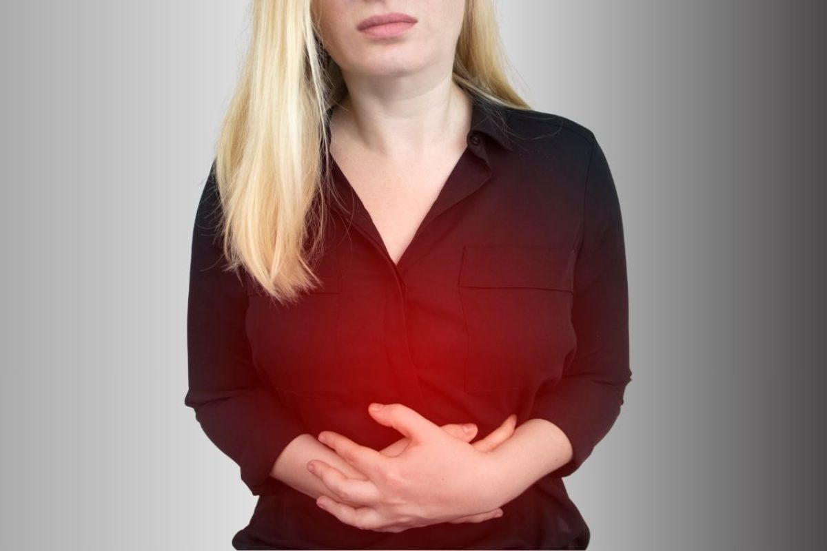 estômago alto e inchado o que pode ser