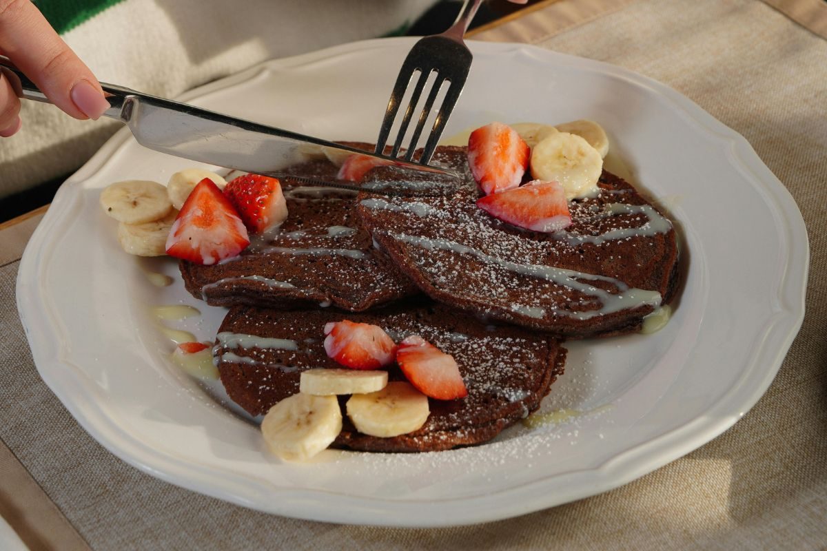 panqueca proteica de chocolate.