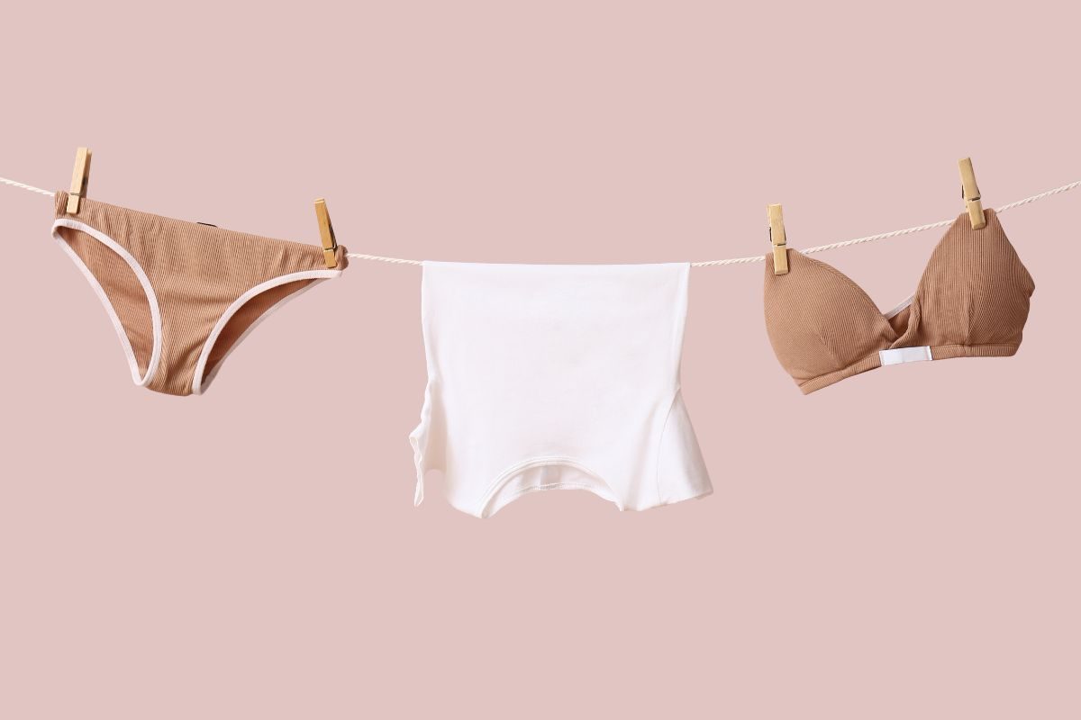 roupas íntimas.